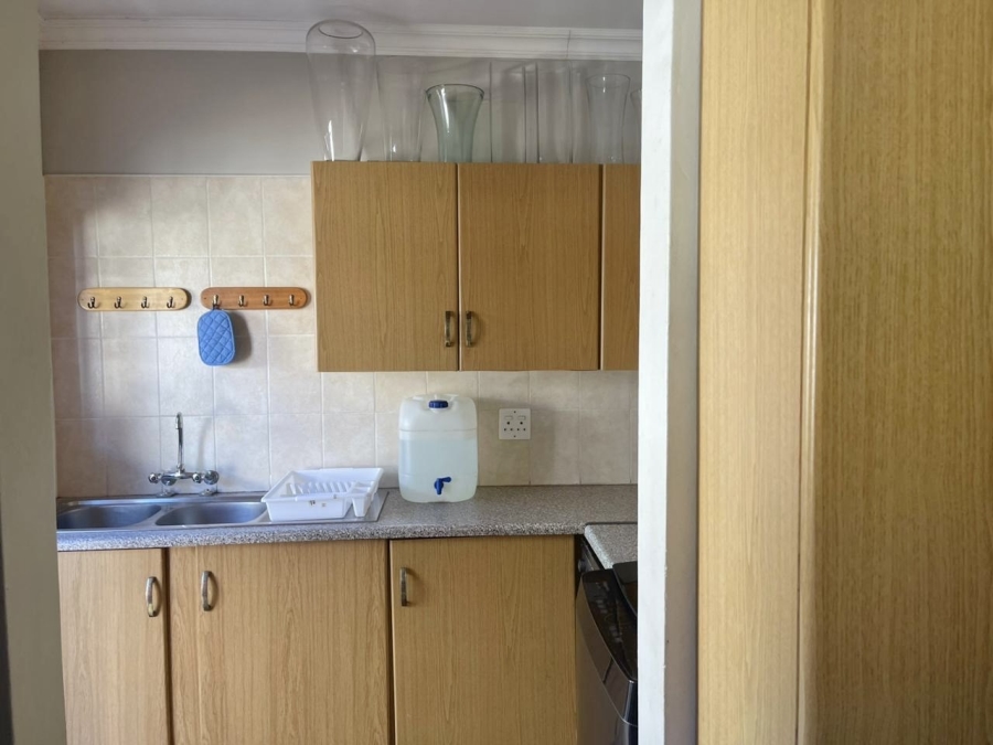 To Let 3 Bedroom Property for Rent in Melodie North West